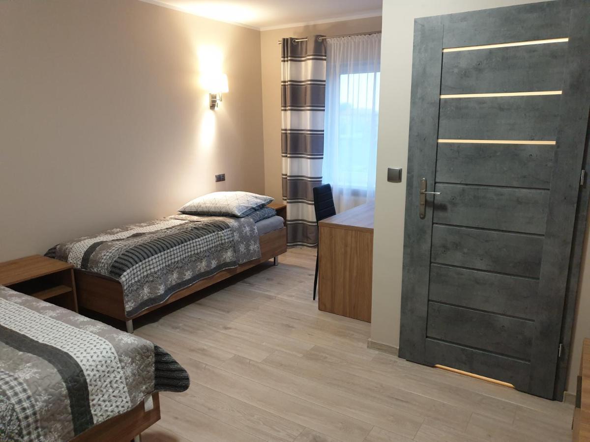 Motel Na Stacji Paliw Ustronie Morskie Ngoại thất bức ảnh