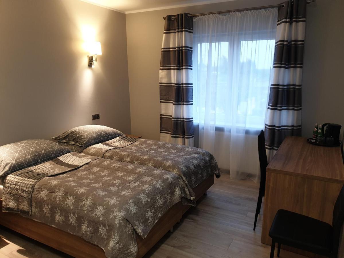 Motel Na Stacji Paliw Ustronie Morskie Ngoại thất bức ảnh